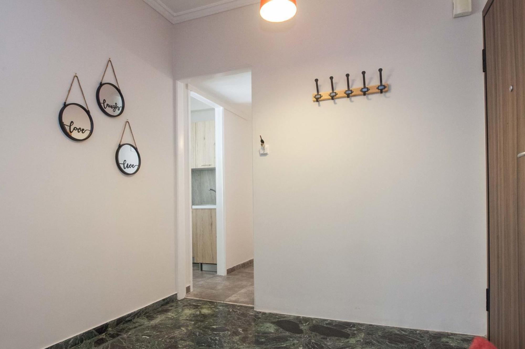 Modern 1 Bd Balcony Apt Near Metro In Kato Patisia Athene Buitenkant foto